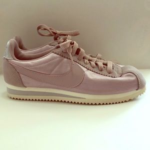 NEW Nike Pink Cortez